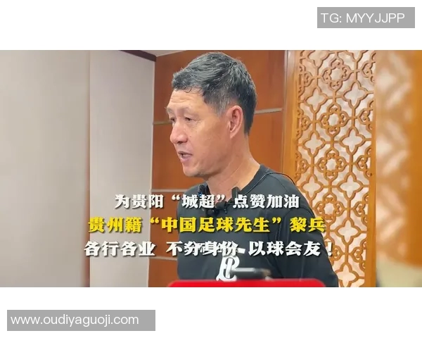 足球明星在训练中意外晃倒儿子引发热议网友纷纷点赞父子情深的瞬间